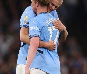 德布劳内在巴塞罗那比赛中关键助攻，赛事规则更新引发热议！的简单介绍