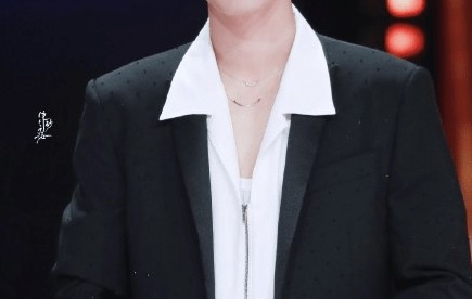 Karsa回归赛场，势不可挡首场状态亮眼，热火观众沸腾！的简单介绍