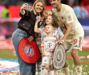 凯恩回归赛场，惊险取胜首场状态亮眼，切尔西观众沸腾！的简单介绍