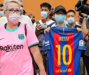 梅西回归赛场，败北首场状态亮眼，巴塞罗那观众沸腾！的简单介绍